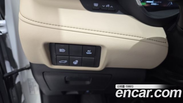 Toyota Highlander 2023 — photo 15