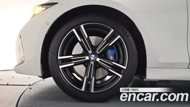 BMW 3-Series 2025 — photo 5