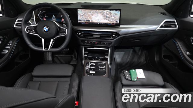 BMW 3-Series 2025 — photo 10