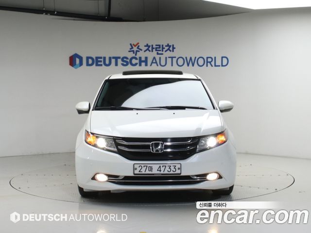 Honda Odyssey 2015 — photo 3