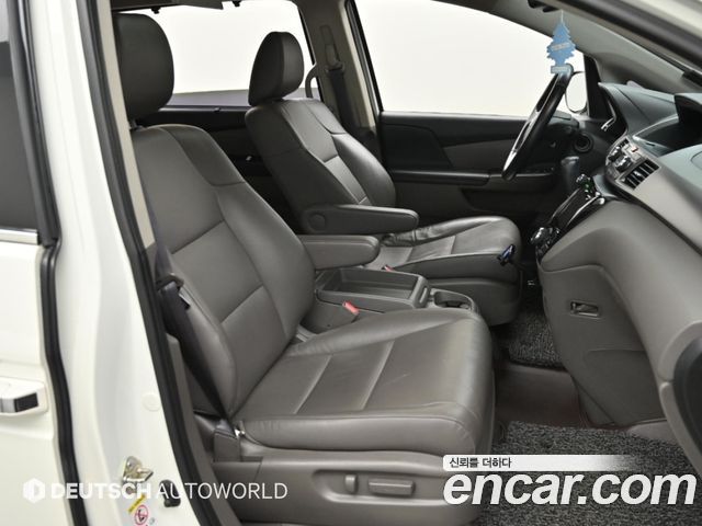Honda Odyssey 2015 — photo 10