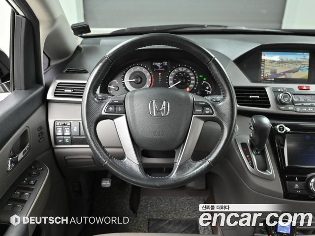 Honda Odyssey 2015 — photo 13
