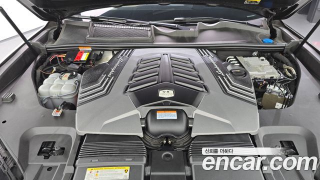 Lamborghini Urus 2020 — photo 6