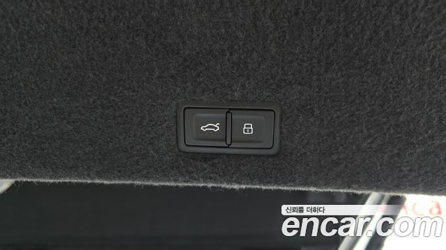 Lamborghini Urus 2020 — photo 23