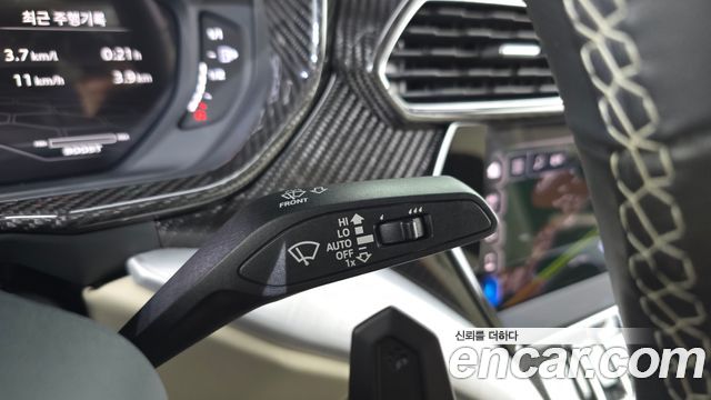 Lamborghini Urus 2020 — photo 28