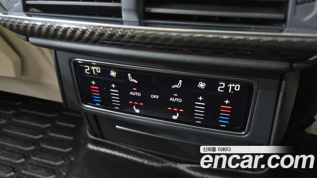 Lamborghini Urus 2020 — photo 34