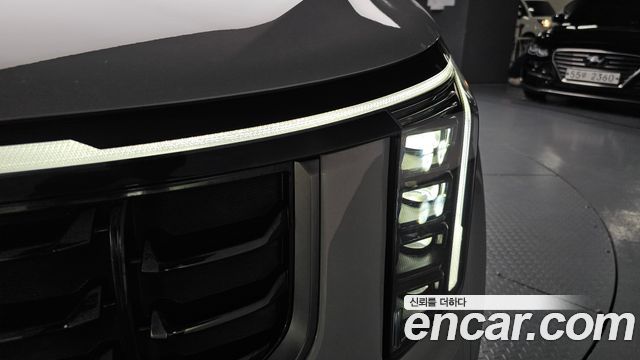 Kia Canival 2025 — photo 8