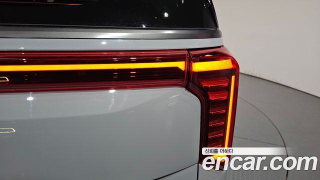 Kia Canival 2025 — photo 9