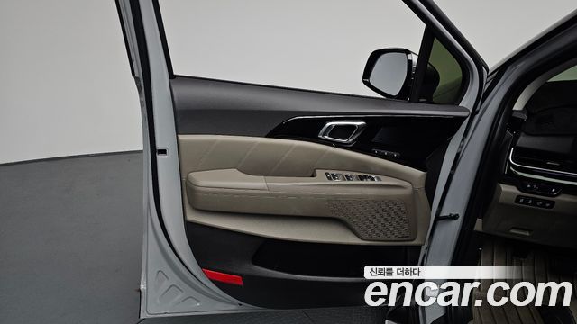 Kia Canival 2025 — photo 14