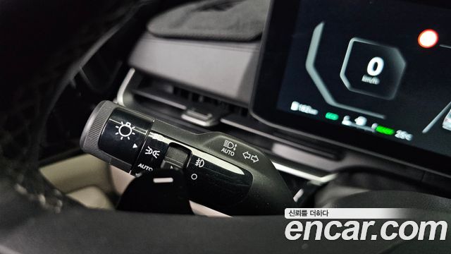 Kia Canival 2025 — photo 34