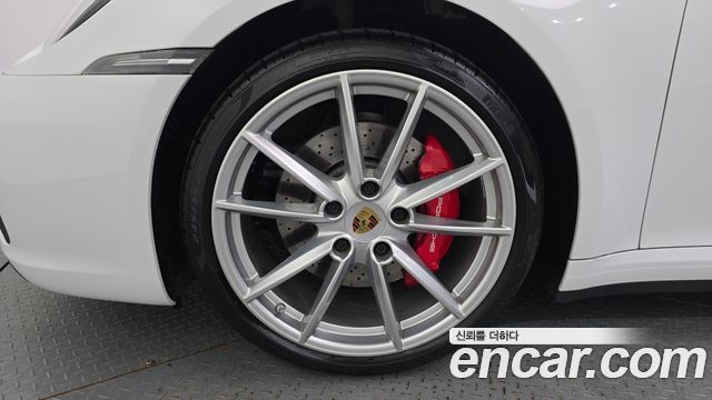 Porsche 911 2020 — photo 5