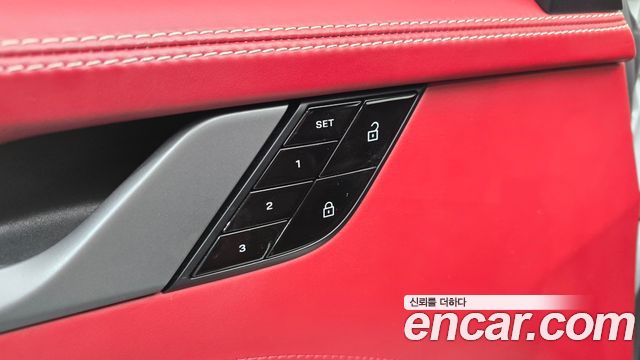 Porsche 911 2020 — photo 24