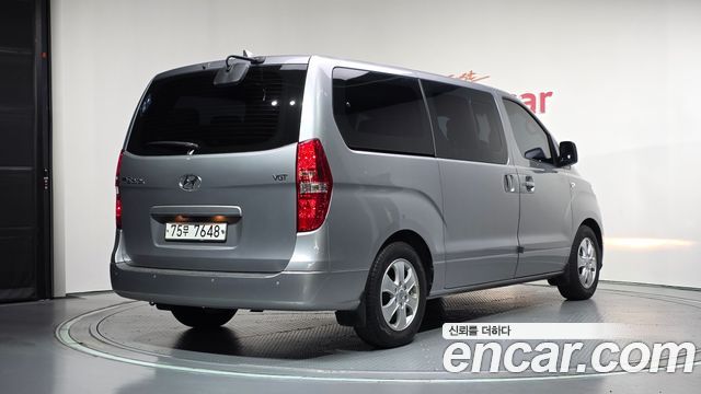 Hyundai Starex 2019 — photo 2