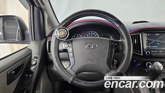 Hyundai Starex 2019 — photo 13