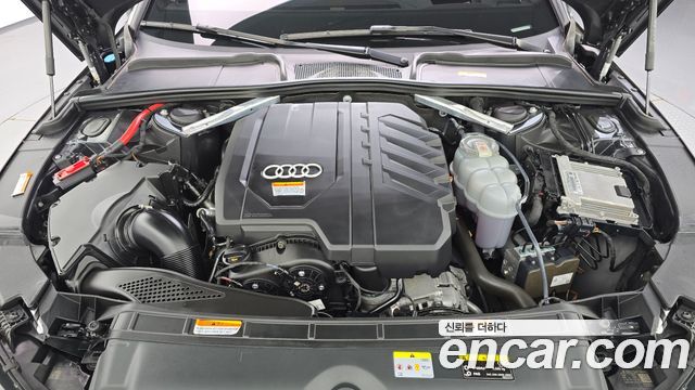 Audi A4 2021 — photo 6