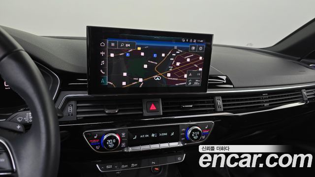 Audi A4 2021 — photo 18