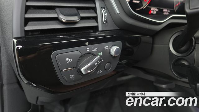 Audi A4 2021 — photo 26
