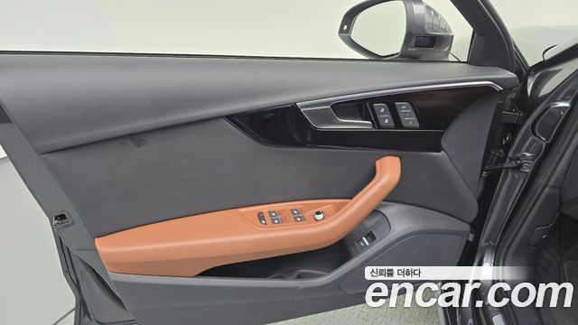 Audi A4 2021 — photo 14