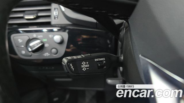 Audi A4 2021 — photo 28