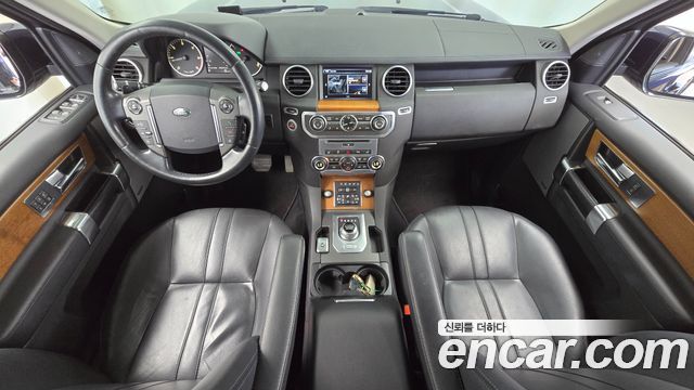 Land Rover Discovery 2016 — photo 7