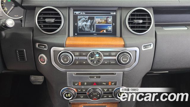 Land Rover Discovery 2016 — photo 13