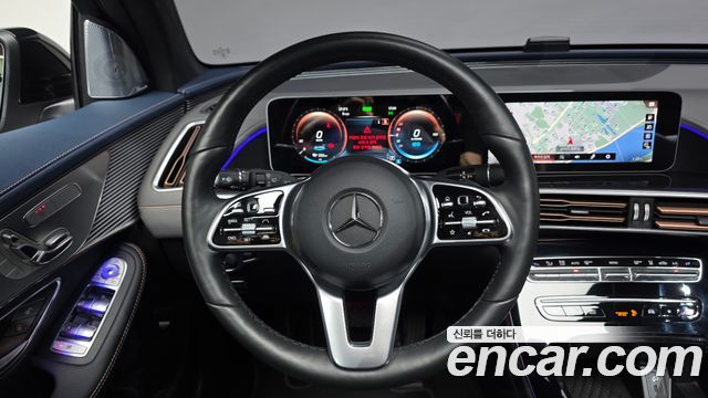 Mercedes-Benz EQC 2020 — photo 19