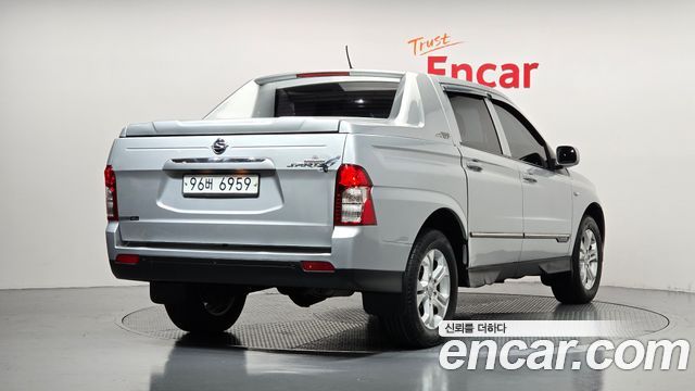 KG Mobility KORANDO 2014 — photo 2