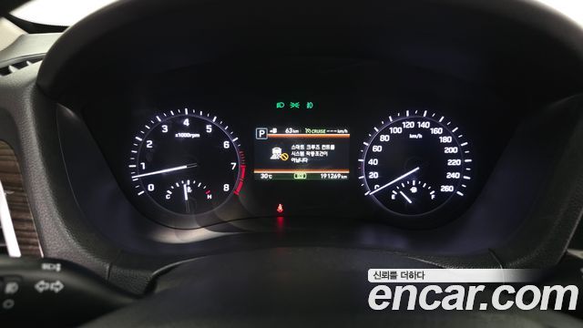 Genesis G80 2019 — photo 8