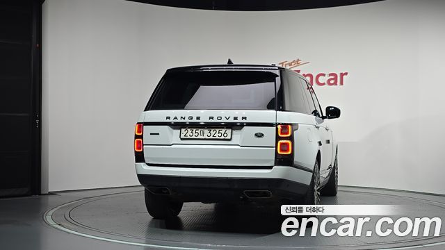 Land Rover Range Rover 2019 — photo 4
