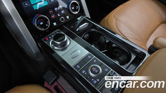 Land Rover Range Rover 2019 — photo 9