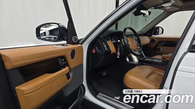 Land Rover Range Rover 2019 — photo 10