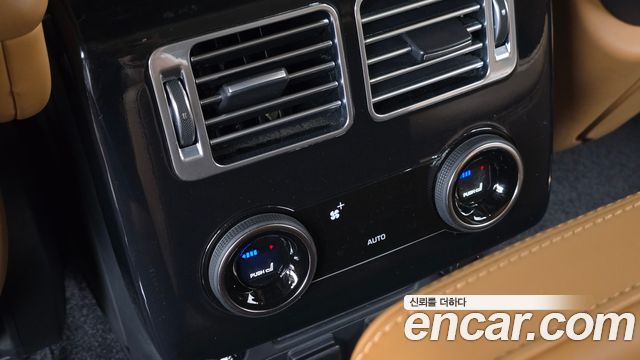 Land Rover Range Rover 2019 — photo 19