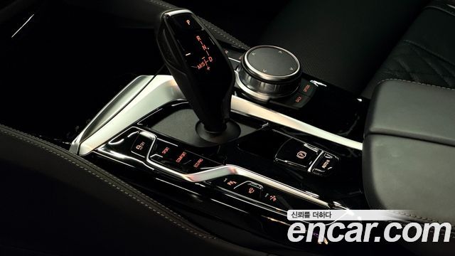 BMW Gran Turismo 2024 — photo 9