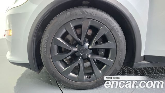 Tesla Model X 2023 — photo 5