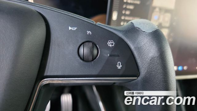 Tesla Model X 2023 — photo 28
