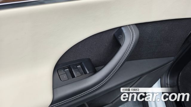 Tesla Model X 2023 — photo 29