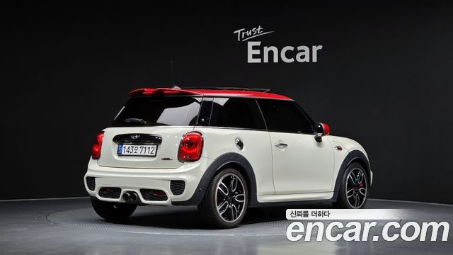 Mini Cooper 2016 — photo 2