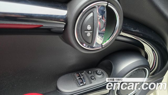Mini Cooper 2016 — photo 16