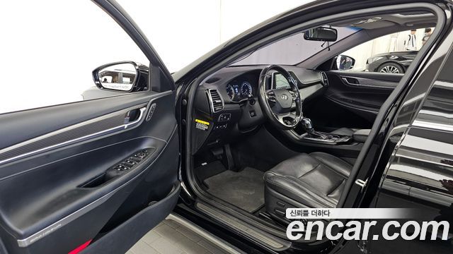Hyundai Grandeur 2018 — photo 10