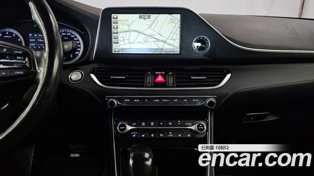 Hyundai Grandeur 2018 — photo 15