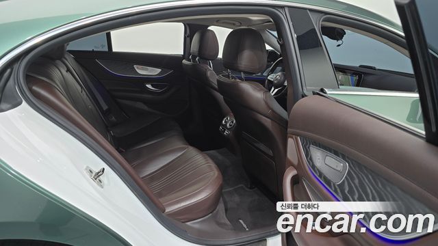 Mercedes-Benz CLS-Class 2021 — photo 17
