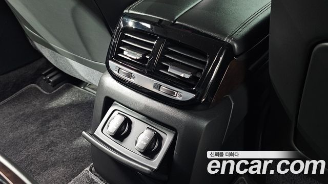 Genesis EQ900 2018 — photo 29