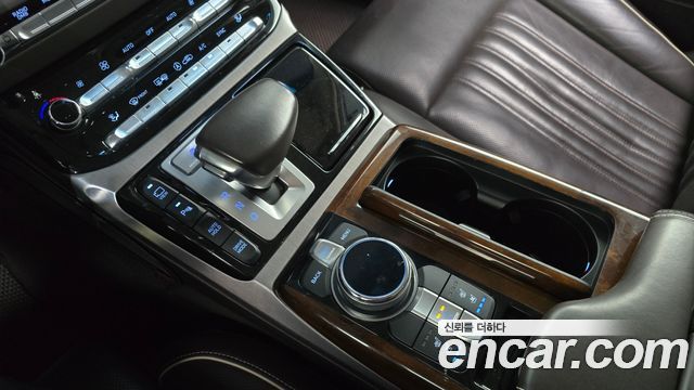 Genesis EQ900 2016 — photo 12