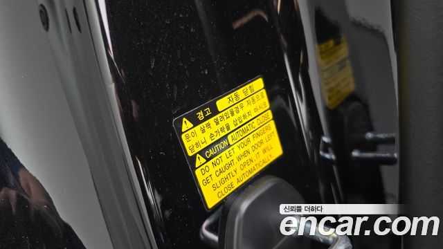 Genesis EQ900 2016 — photo 23