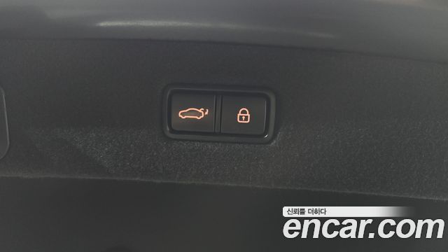 Genesis EQ900 2016 — photo 24