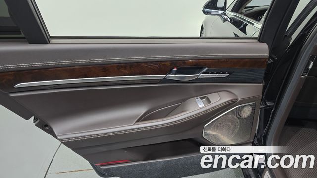 Genesis EQ900 2016 — photo 15