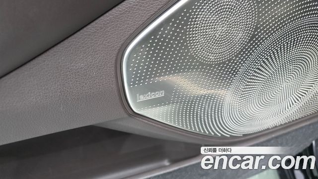 Genesis EQ900 2016 — photo 35