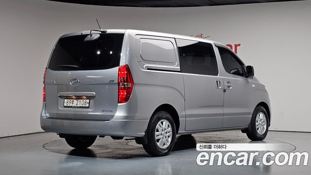 Hyundai Starex 2020 — photo 2