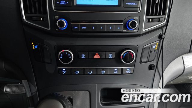 Hyundai Starex 2020 — photo 21