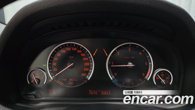 BMW X4 2017 — photo 11